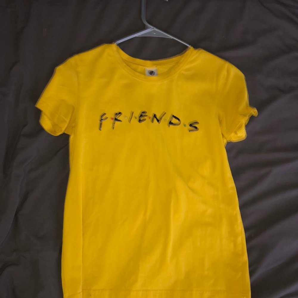friends t-shirt women’s small